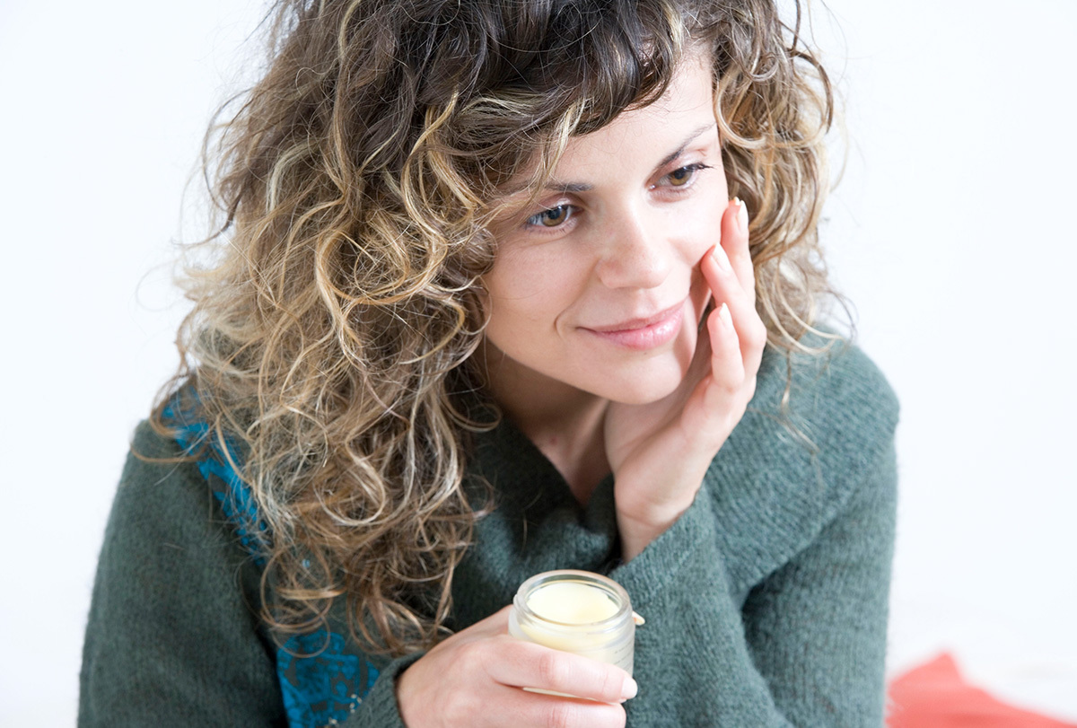 Dry Skin Home Remedies And Self Care Tips Emedihealth