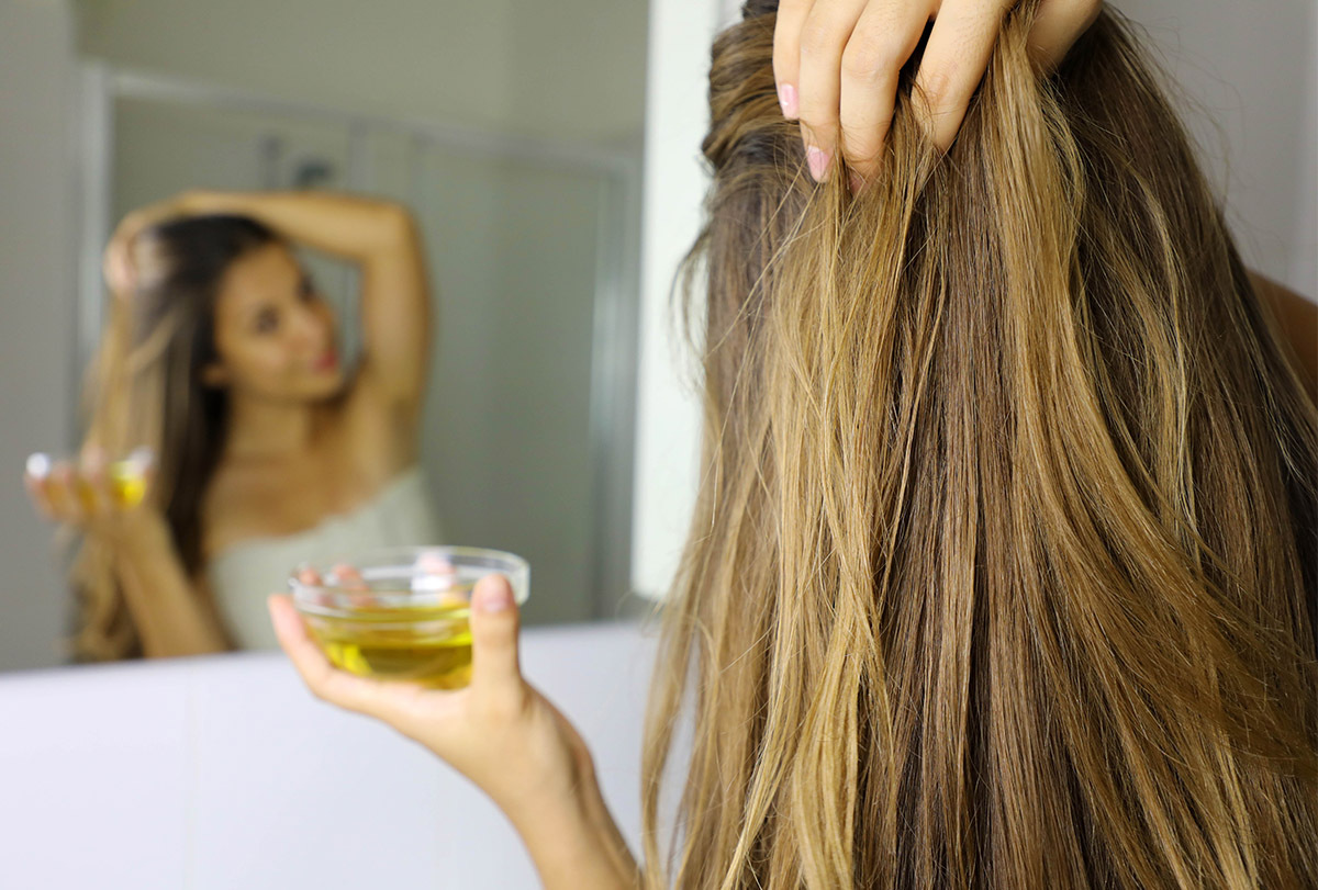 Home Remedies For An Itchy Scalp  Feminain