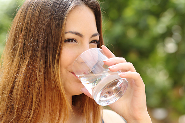 recommended water intake for people with kidney disease