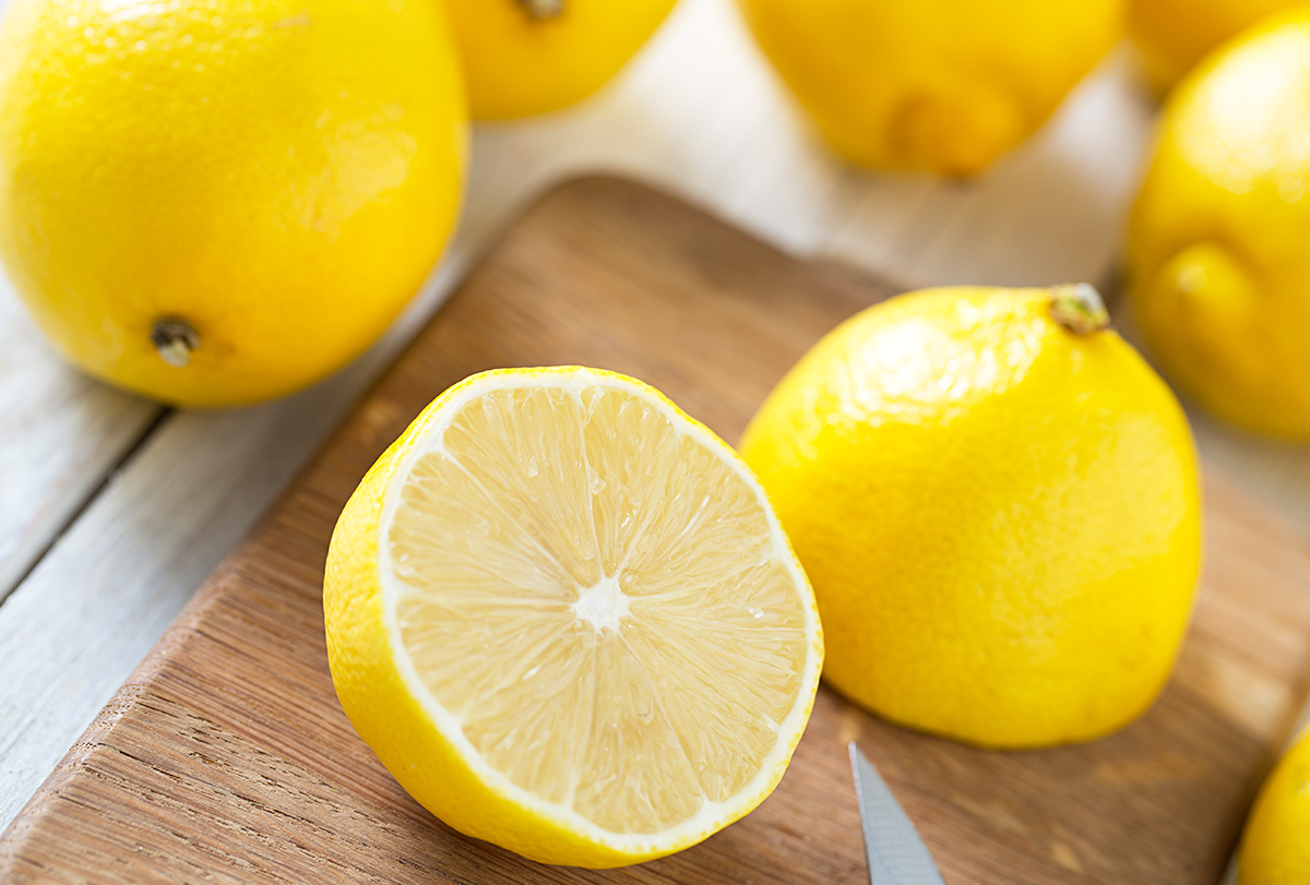 lemons-health-benefits-nutrition-and-side-effects