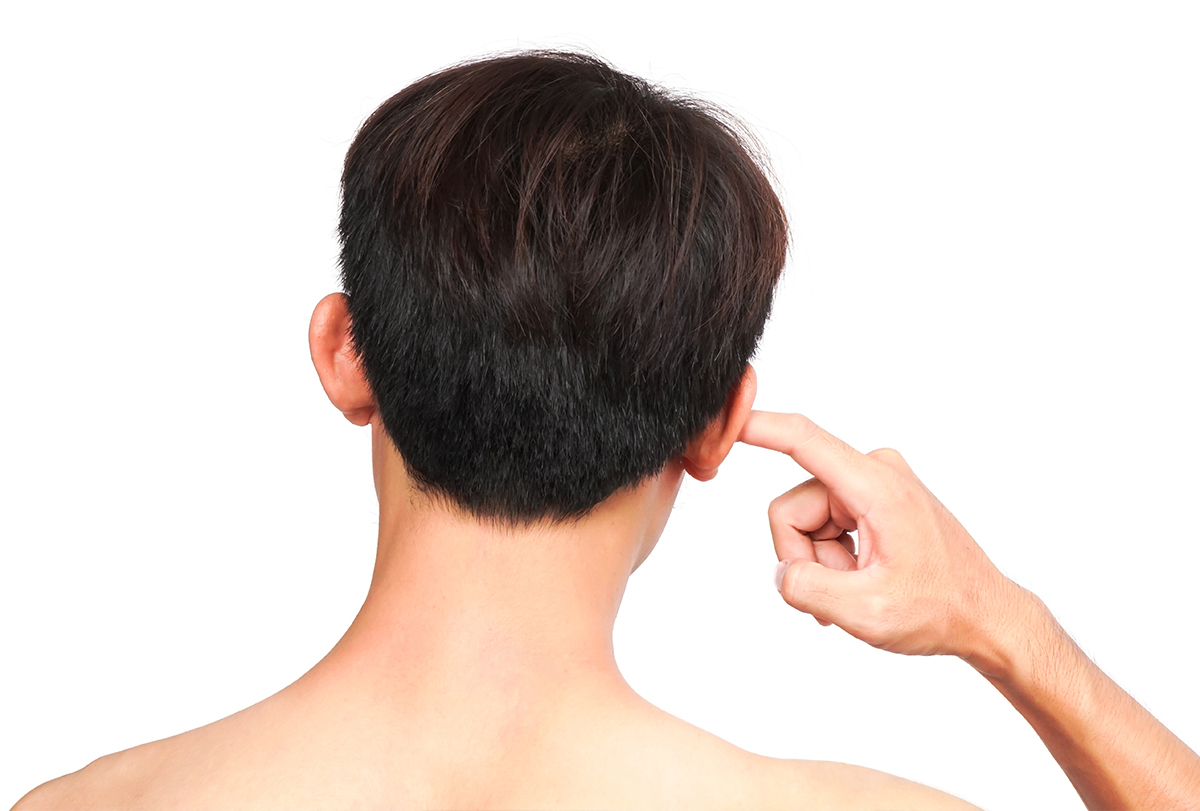 how-to-keep-your-ears-from-itching-according-to-an-ent