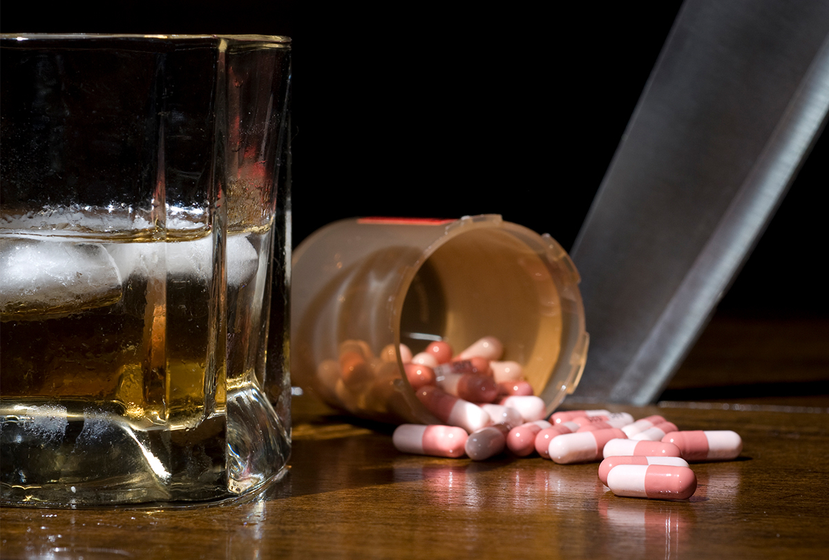 consuming alcohol while on antibiotics