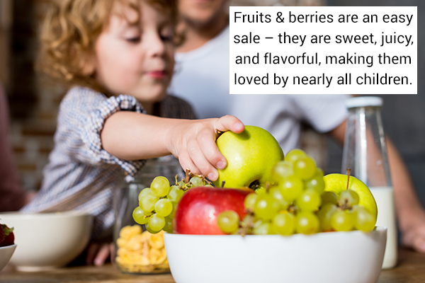 fruits and berries are healthy eating options for kids