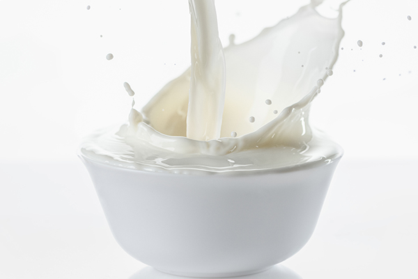 cleanse your skin with raw milk