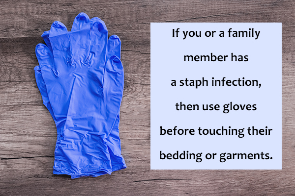 disposable gloves can help avoid staph infections
