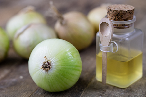 tips for safe application of onion and coconut oil