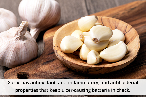 eating garlic can help soothe stomach ulcers