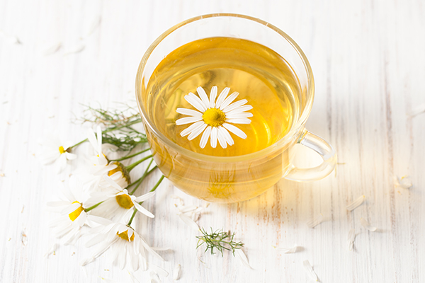 chamomile tea can be beneficial for people with hyperhidrosis