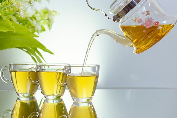 drug interactions to look out for while consuming green tea lemonade