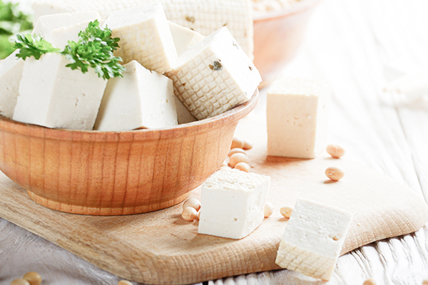 потребление тофу может удовлетворить потребность в белке веганов