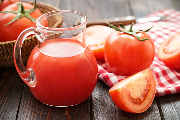 tomato juice usage can help reduce excessive sweating