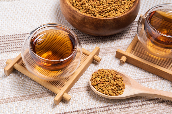 drinking fenugreek decoction can help relieve chest pain