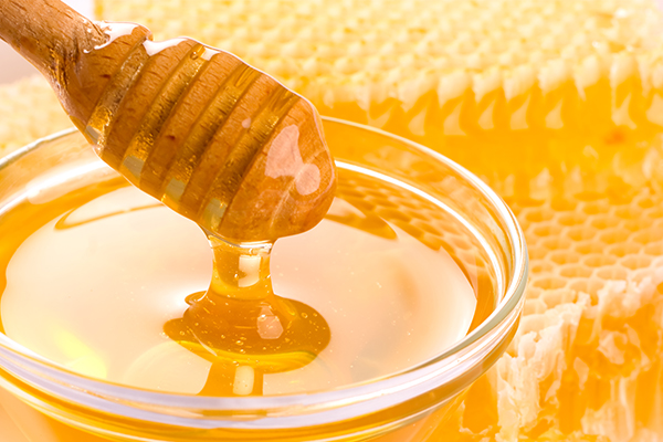 honey can help provide relief from cold and cough symptoms in babies