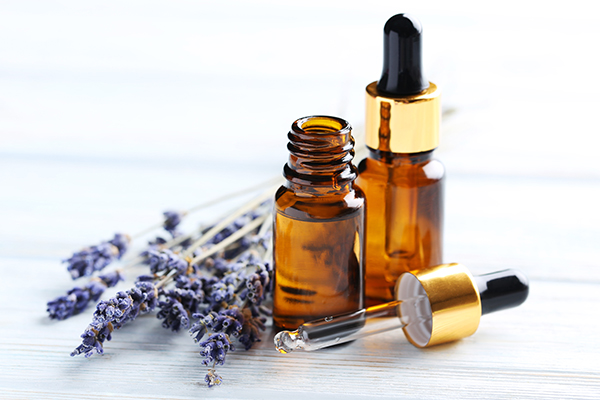 how to ensure a good-quality lavender essential oil?