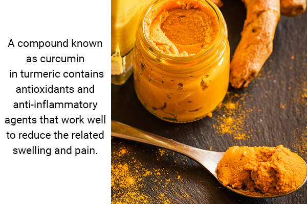rub turmeric paste to get relief from arm pain