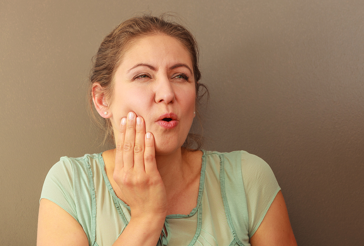 gum swelling: causes and symptoms