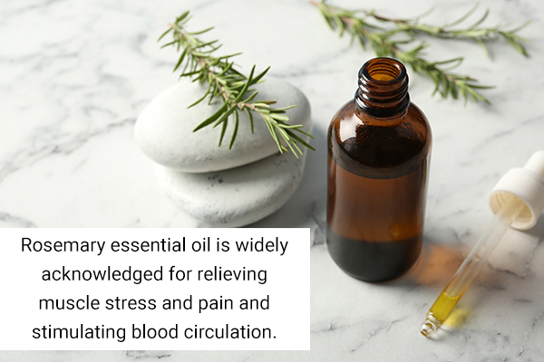 rosemary essential oil helps you relax and soothe headaches