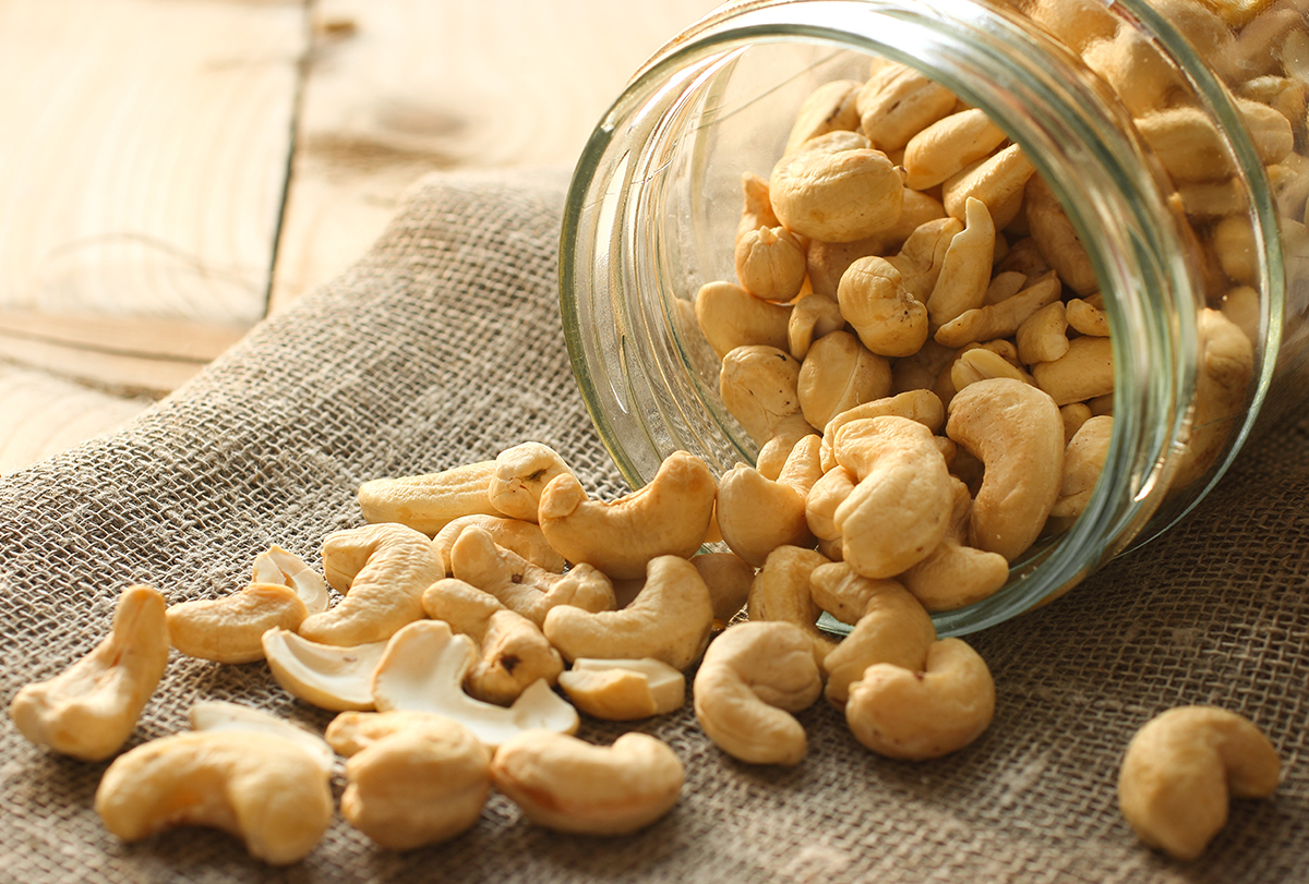 can cashew nuts help manage depression?
