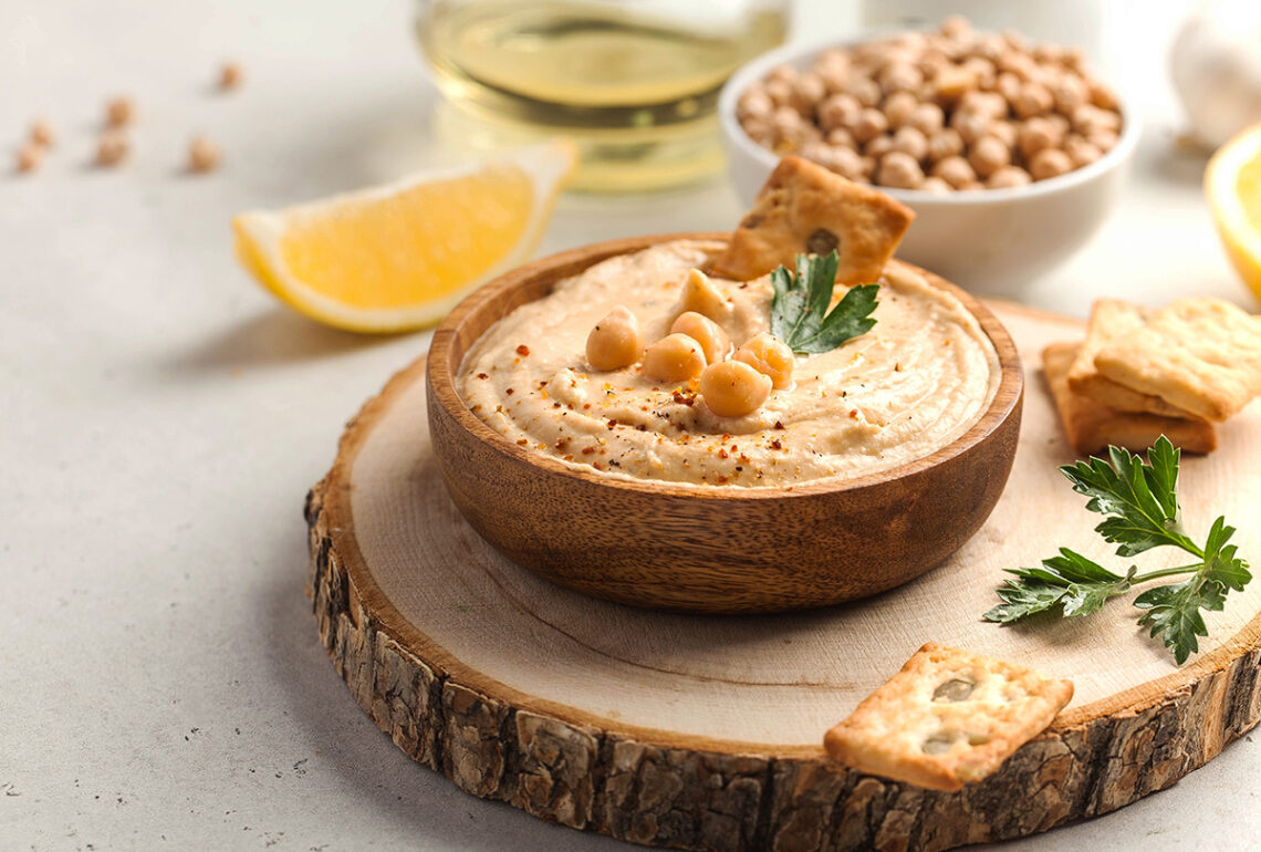 DIY Homemade Hummus Recipe & Its Health Benefits