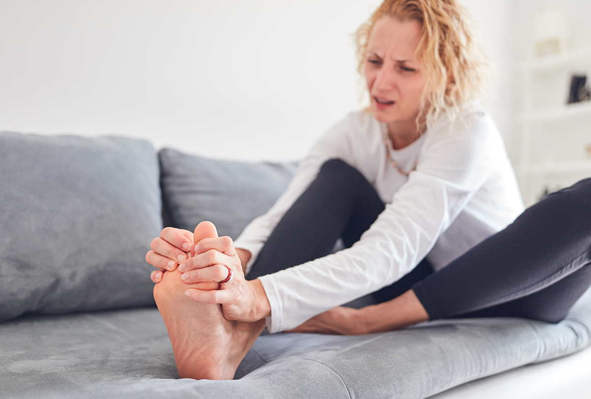 sore big toe: causes, signs, and treatment