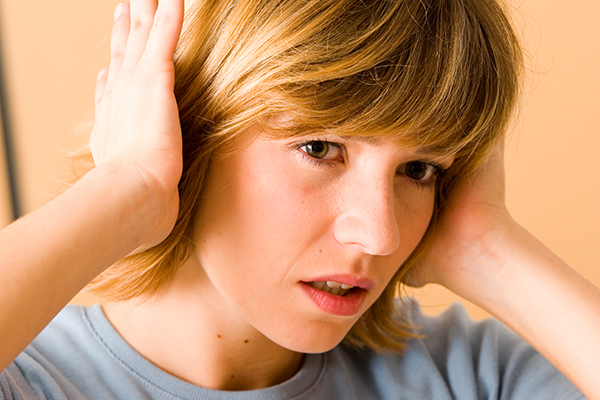 signs and symptoms indicative of tinnitus