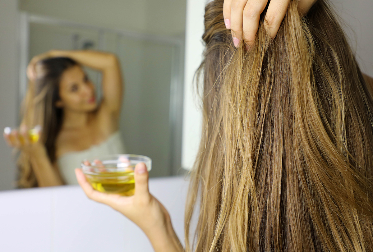 How Many Times You Should Oil Your Hair in a Week