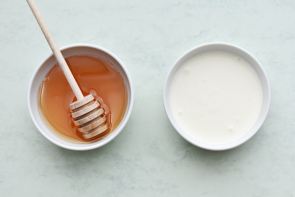 using honey along with yogurt can help combat allergies and hair loss