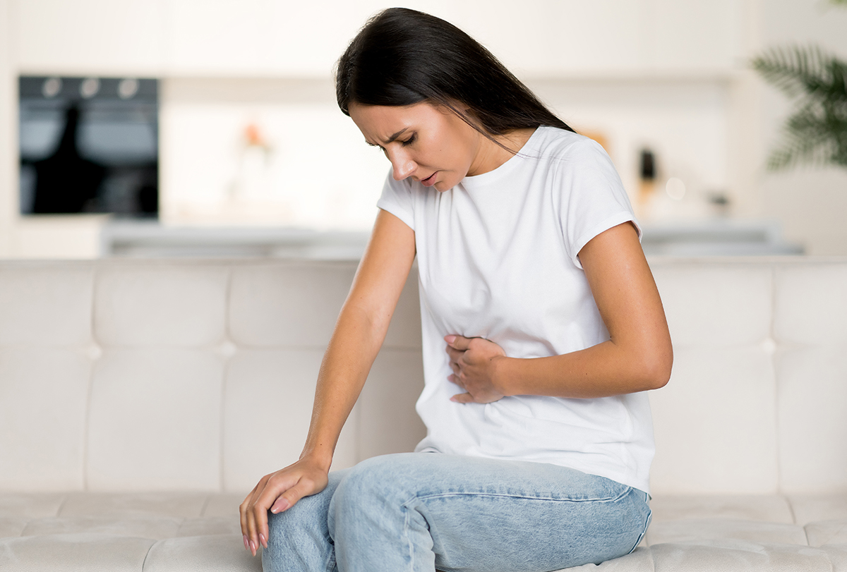 causes and symptoms of lower abdominal pain