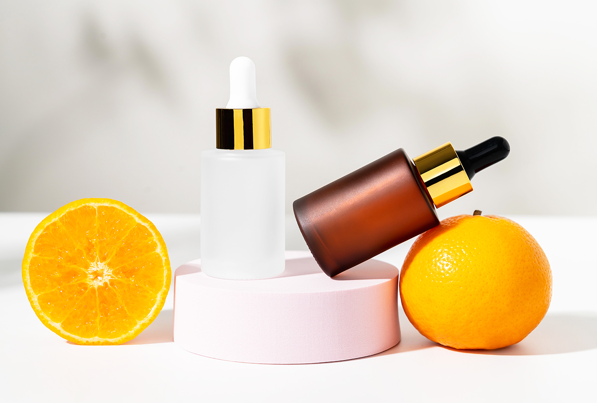hyaluronic acid vs vitamin C: which to choose for oily skin?
