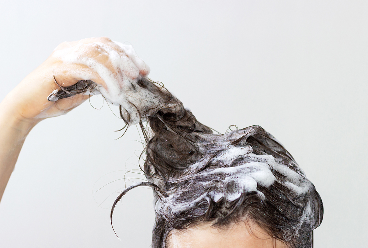 pros and cons of washing your hair everyday